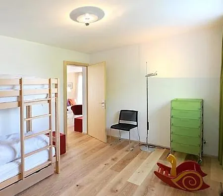 Hoehe 3 Apartment Lenk